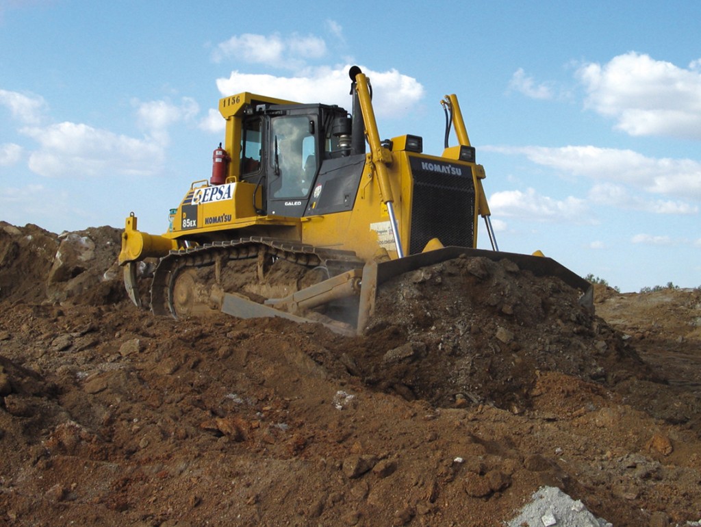 Бульдозера комацу 85. Бульдозер Komatsu d85. Бульдозер Комацу 85. Komatsu d85ex-15. Комацу d85ex бульдозер.