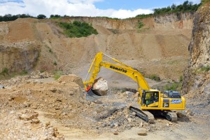 Komatsu HB365LC-3 Hybrid Hydraulic Excavator