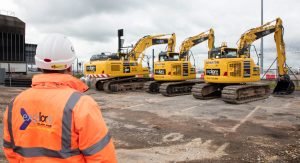 Explore plant hire komatsu machines excavators