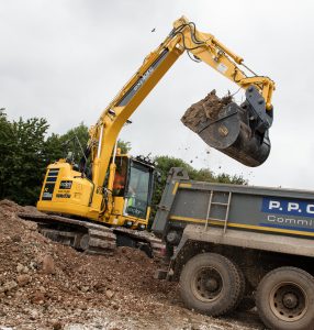 Explore plant hire komatsu machines excavators