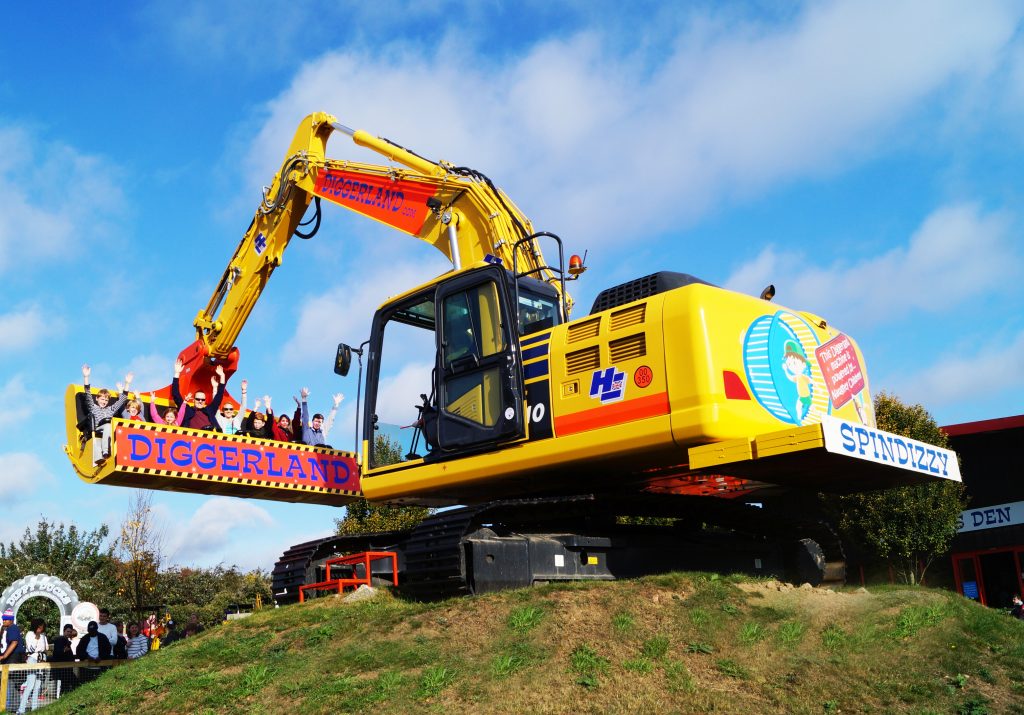 diggerland Komatsu PC210 20 ton excavator digger