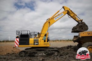 Komatsu PC490LC-11 excavator hillhead