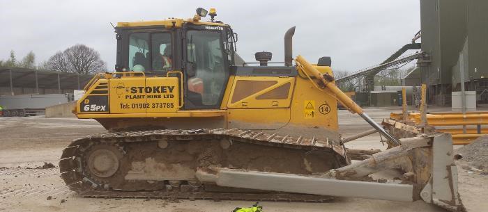 undercarriage plus Komatsu track bulldozer excavator stokey plant