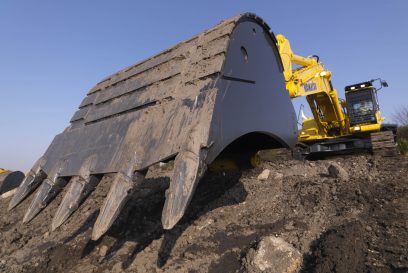 KMAX Komatsu parts excavator digger attachments ground engaging equipment GET wheel loader hensley