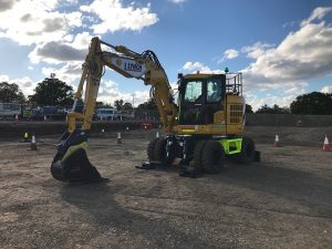 Lynch Plant Hire PW118MR-11 Wheeled Excavator Rubber duck Komatsu